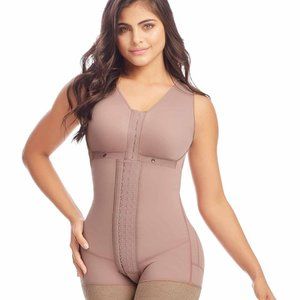 Faja cachetera con brasier